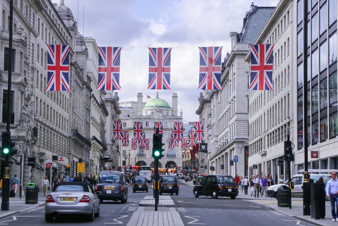 Part-time jobs in the UK for internation...